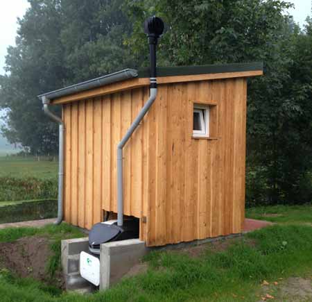 Burg: Bau einer Komposttoilette